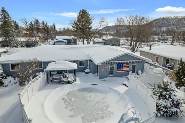 244 Edgeview Drive, Rollingstone, MN 55969