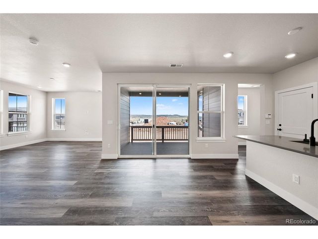 8741 Whiteclover St, Littleton, CO 80125
