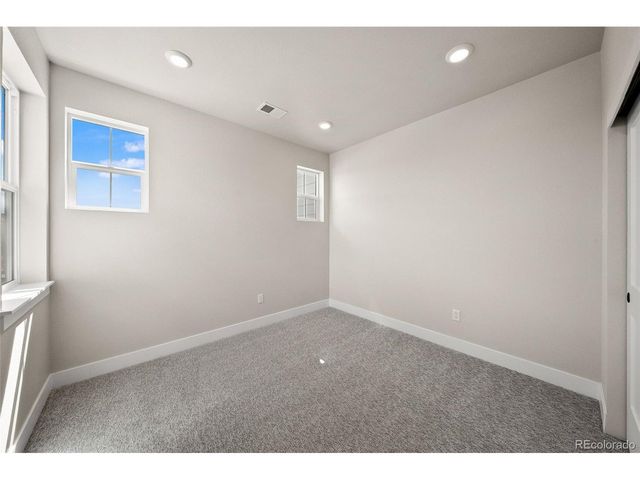8741 Whiteclover St, Littleton, CO 80125