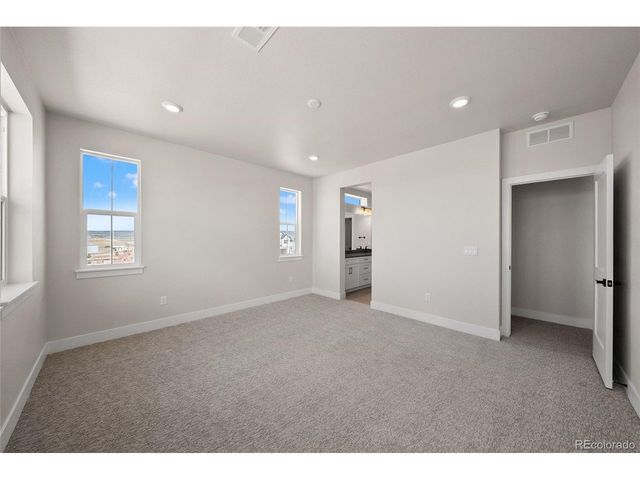 8741 Whiteclover St, Littleton, CO 80125