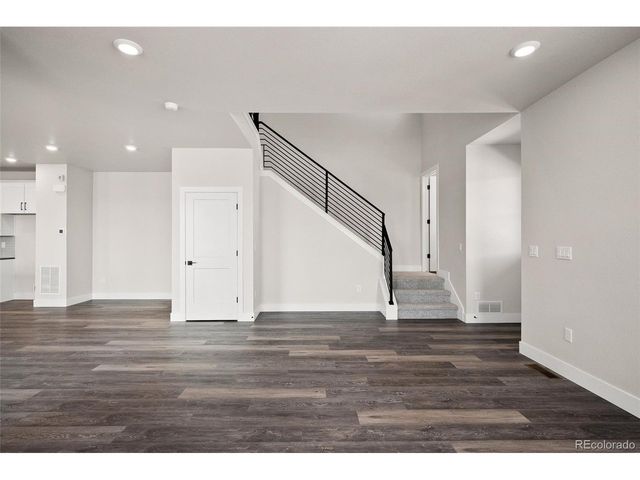 8741 Whiteclover St, Littleton, CO 80125