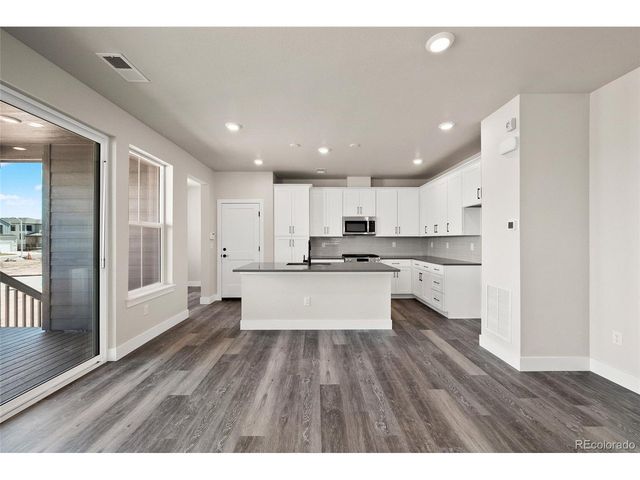 8741 Whiteclover St, Littleton, CO 80125