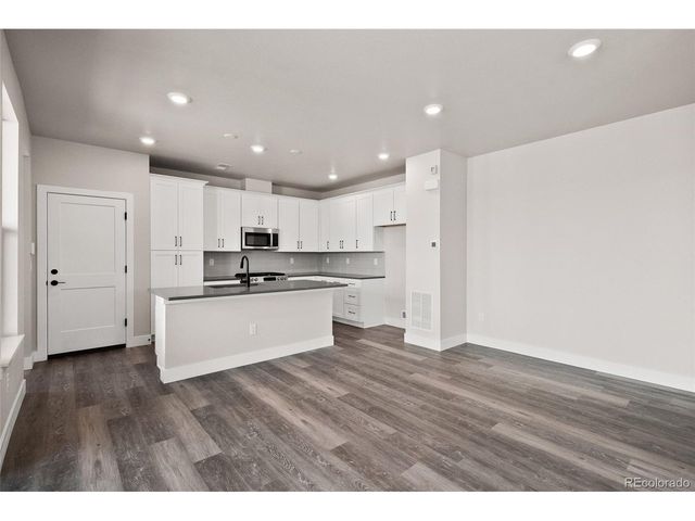 8741 Whiteclover St, Littleton, CO 80125