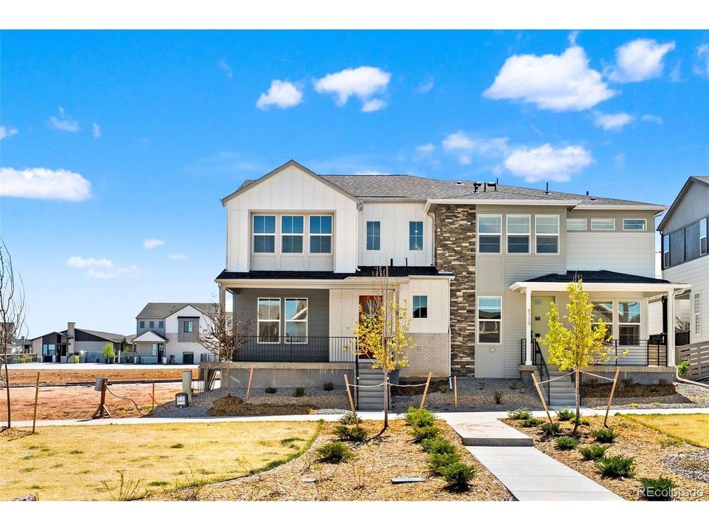 8741 Whiteclover St, Littleton, CO 80125