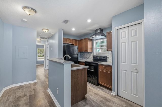 2421 E 17TH AVENUE, Tampa, FL 33605