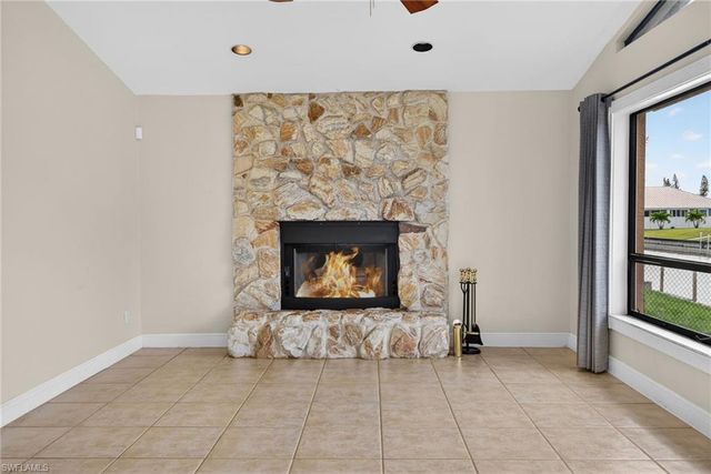 1206 SW 1st PL, Cape Coral, FL 33991