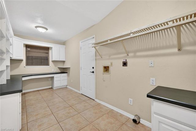 1206 SW 1st PL, Cape Coral, FL 33991