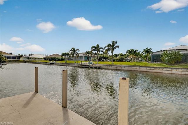 1206 SW 1st PL, Cape Coral, FL 33991