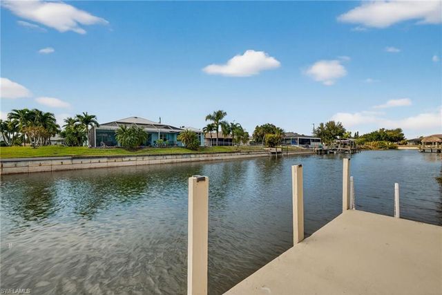 1206 SW 1st PL, Cape Coral, FL 33991