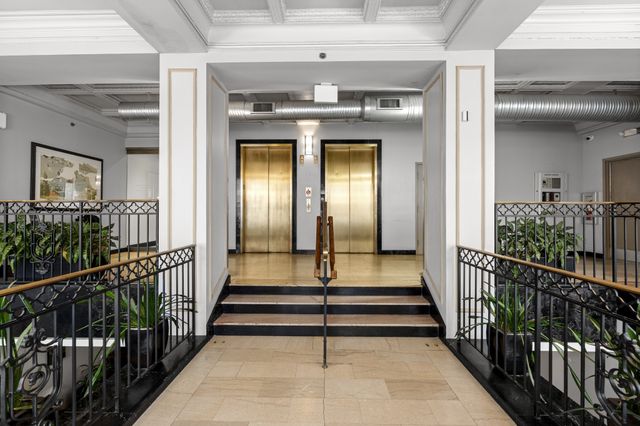 700 Church St Apt 305, Nashville, TN 37203