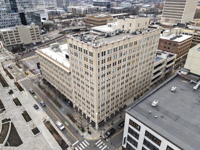 700 Church St Apt 305, Nashville, TN 37203