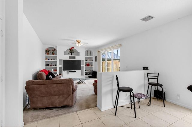 6305 Blue Bay Circle, Lake Worth, FL 33467
