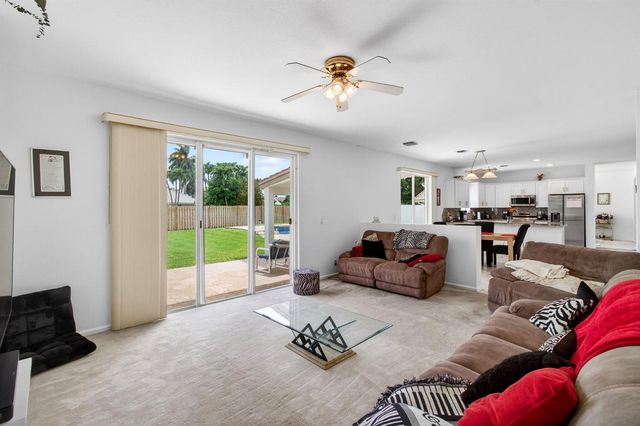 6305 Blue Bay Circle, Lake Worth, FL 33467