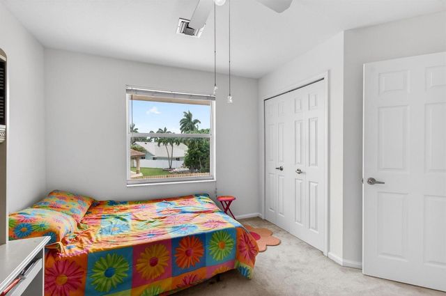 6305 Blue Bay Circle, Lake Worth, FL 33467