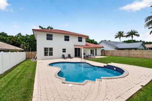 6305 Blue Bay Circle, Lake Worth, FL 33467