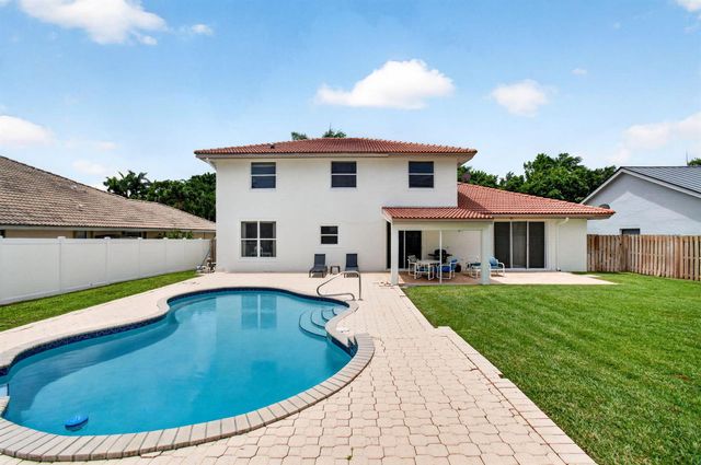 6305 Blue Bay Circle, Lake Worth, FL 33467
