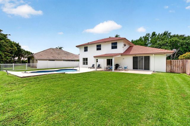 6305 Blue Bay Circle, Lake Worth, FL 33467