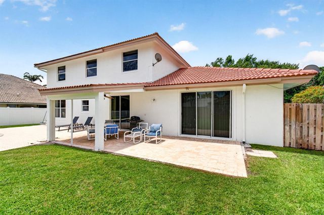 6305 Blue Bay Circle, Lake Worth, FL 33467
