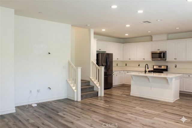 3287 E Wild Horse Privado 8, Ontario, CA 91762