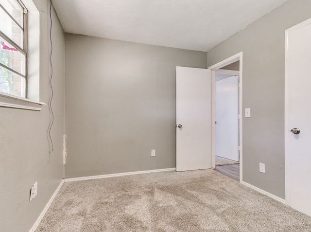 315 W Silverwood Drive, Midwest City, OK 73110