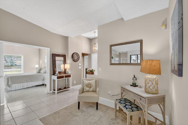 4810 Catamaran Circle, Boynton Beach, FL 33436