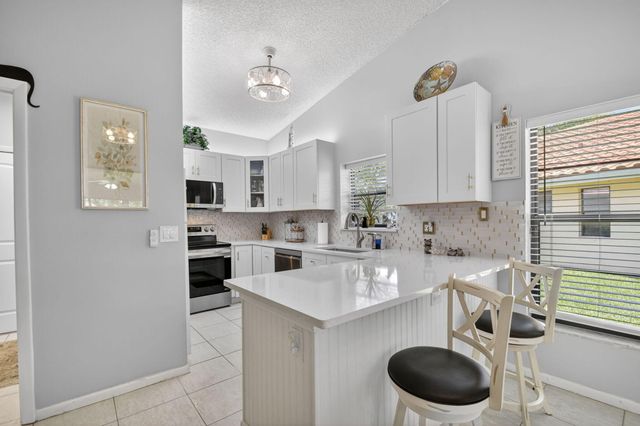 4810 Catamaran Circle, Boynton Beach, FL 33436