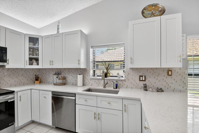 4810 Catamaran Circle, Boynton Beach, FL 33436