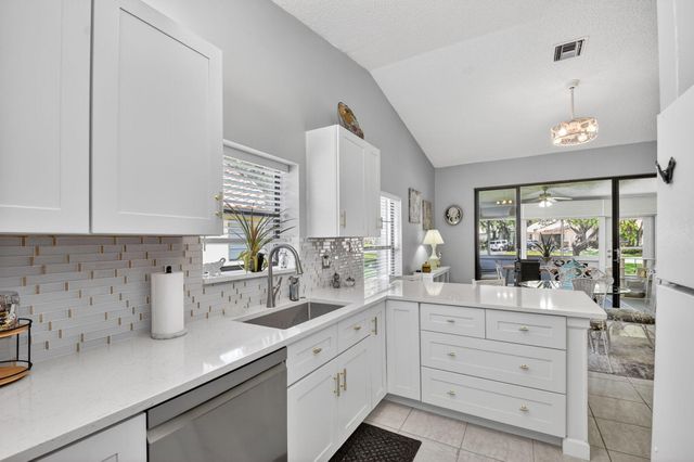 4810 Catamaran Circle, Boynton Beach, FL 33436