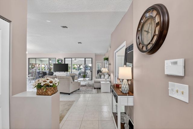 4810 Catamaran Circle, Boynton Beach, FL 33436