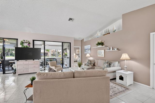 4810 Catamaran Circle, Boynton Beach, FL 33436