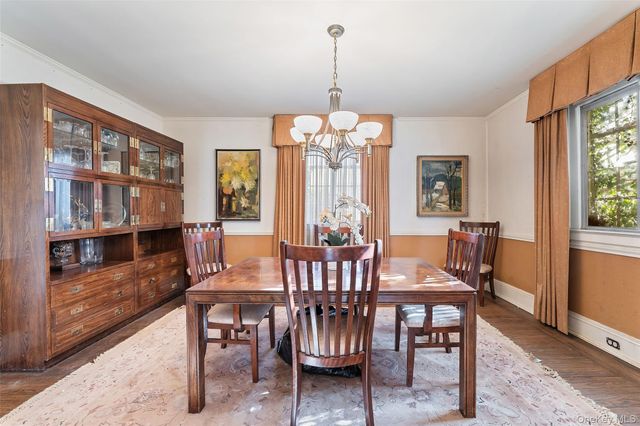 10 Shawnee Avenue, Yonkers, NY 10710