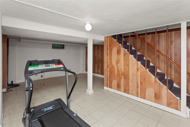 3111 Madison Avenue, Des Moines, IA 50310