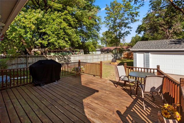 3111 Madison Avenue, Des Moines, IA 50310