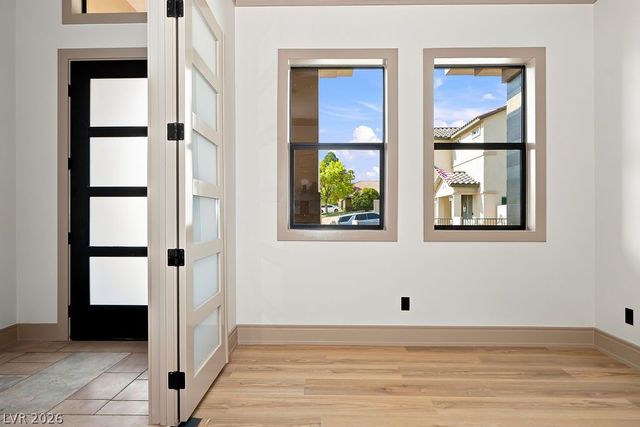 834 Waterloo Drive, Henderson, NV 89002