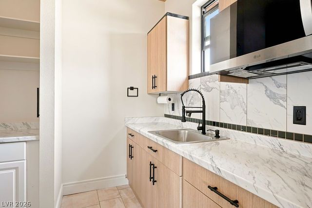 834 Waterloo Drive, Henderson, NV 89002