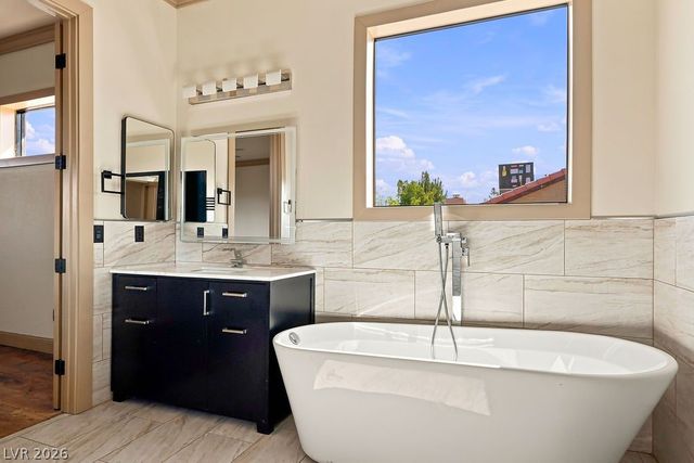 834 Waterloo Drive, Henderson, NV 89002