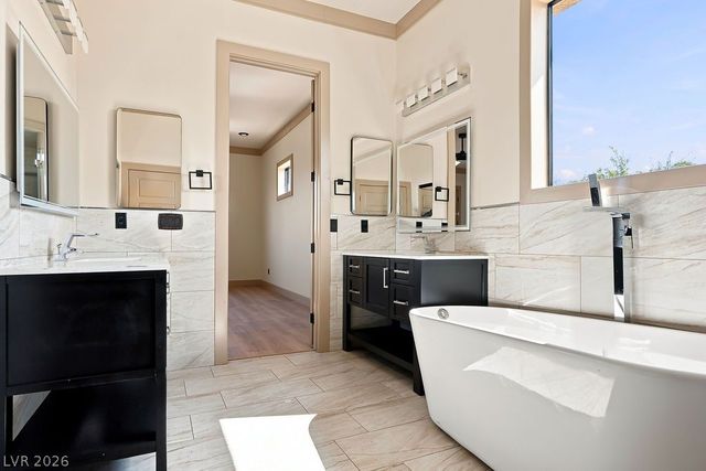 834 Waterloo Drive, Henderson, NV 89002