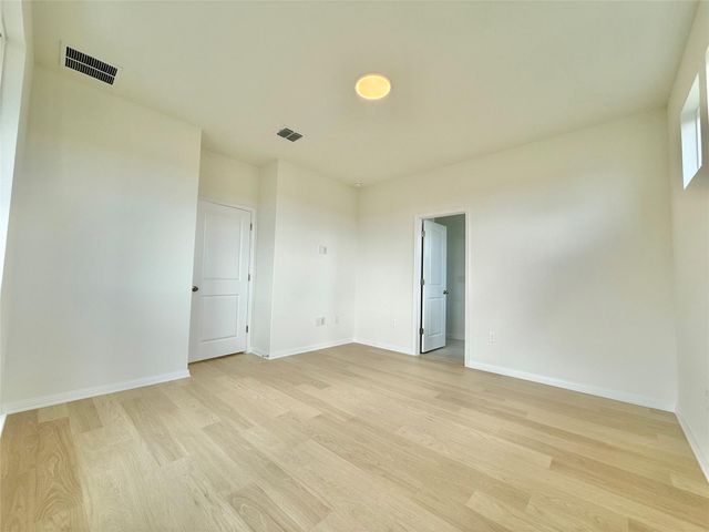 476 Young ST, Buda, TX 78610