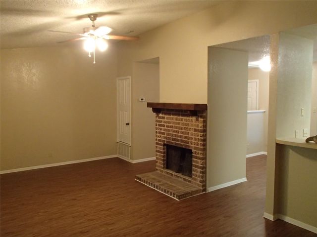3702 Rocky Hollow TRL B, Georgetown, TX 78628