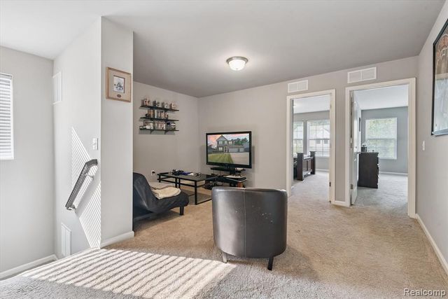 42811 Colonial Road, Belleville, MI 48111