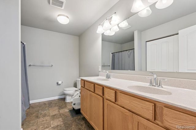 42811 Colonial Road, Belleville, MI 48111