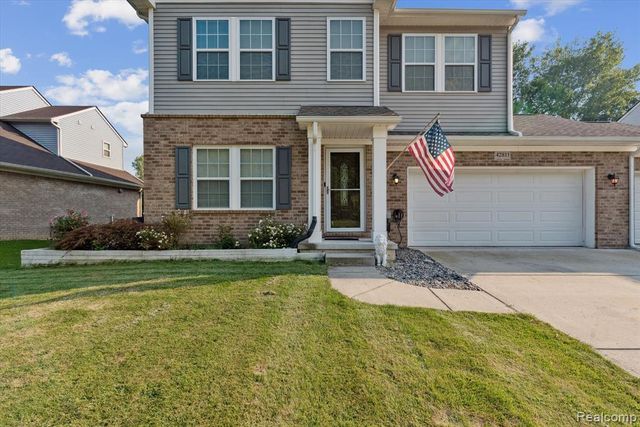 42811 Colonial Road, Belleville, MI 48111