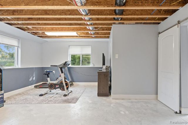 42811 Colonial Road, Belleville, MI 48111