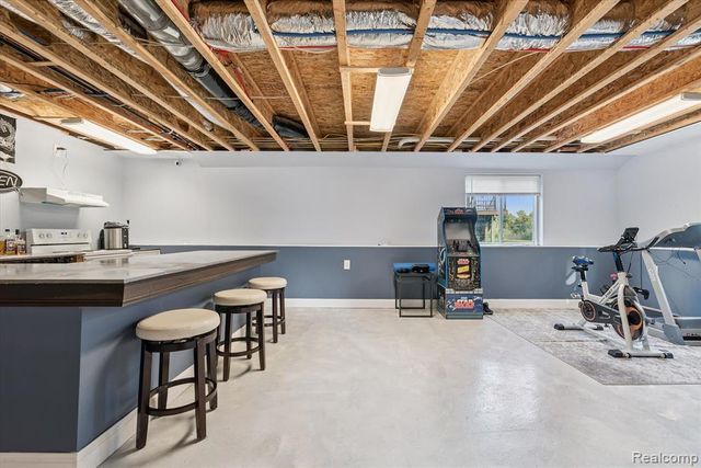 42811 Colonial Road, Belleville, MI 48111