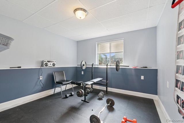 42811 Colonial Road, Belleville, MI 48111