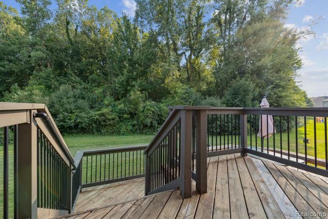 42811 Colonial Road, Belleville, MI 48111