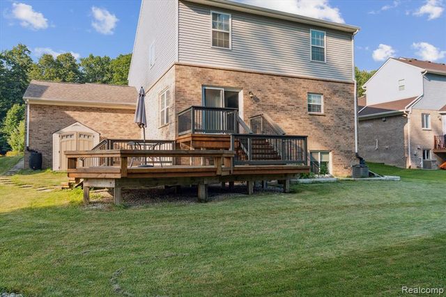 42811 Colonial Road, Belleville, MI 48111