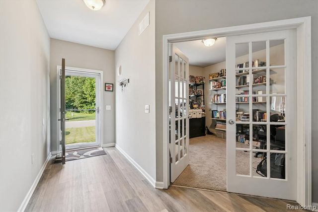 42811 Colonial Road, Belleville, MI 48111