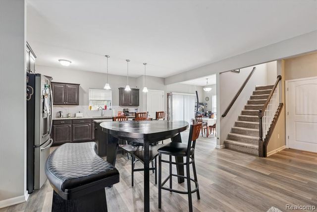 42811 Colonial Road, Belleville, MI 48111