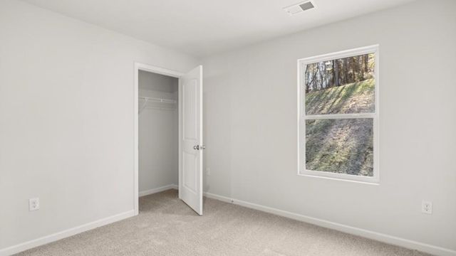 306 Creekview Way, Dallas, GA 30132